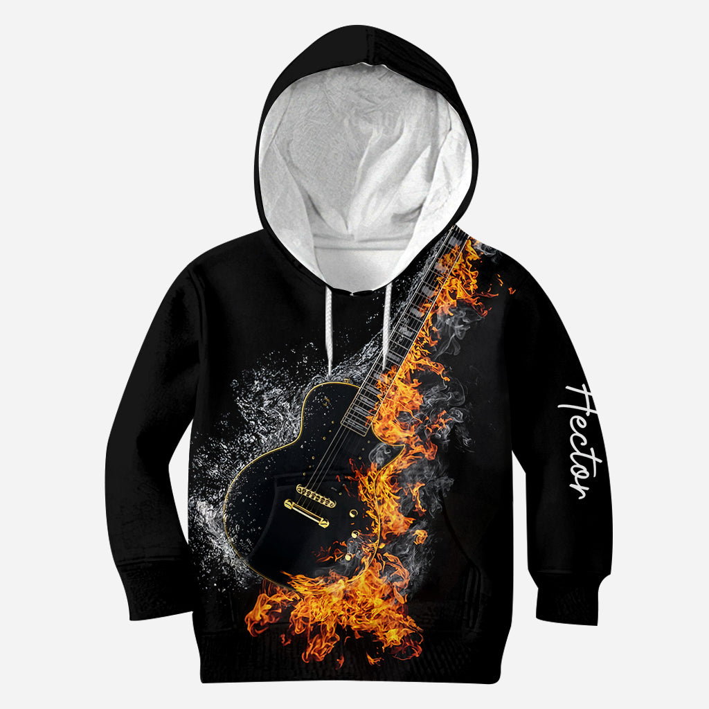 Blazing Guitar – Personalisiertes Shirt mit Gitarrenmotiv