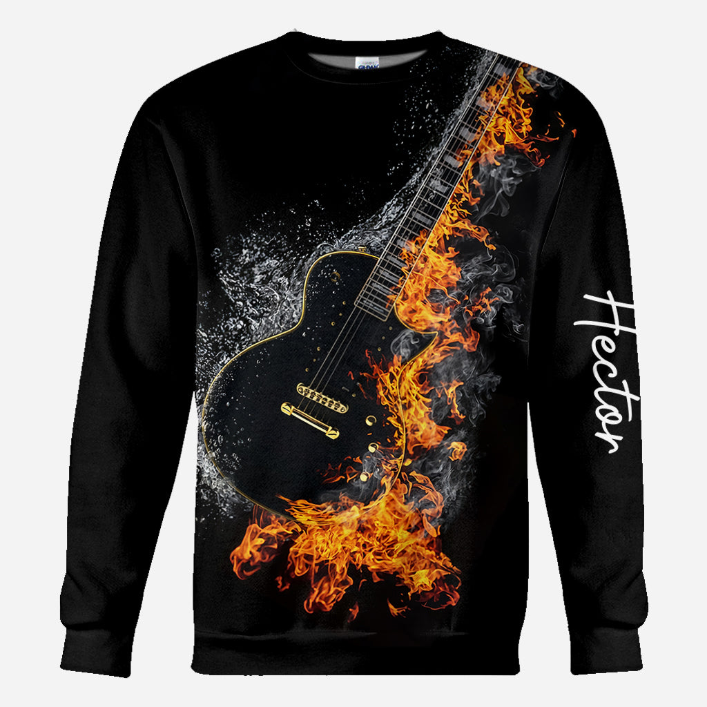Blazing Guitar – Personalisiertes Shirt mit Gitarrenmotiv