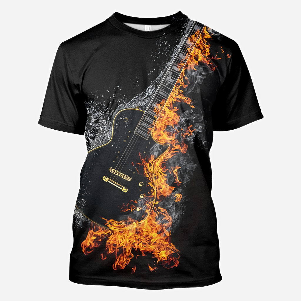 Blazing Guitar – Personalisiertes Shirt mit Gitarrenmotiv