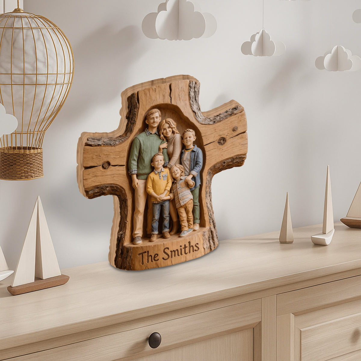 Individuell gestaltbare Holzplakette mit der Aufschrift „Gott segne diese Familie“ – Foto nach Wunsch