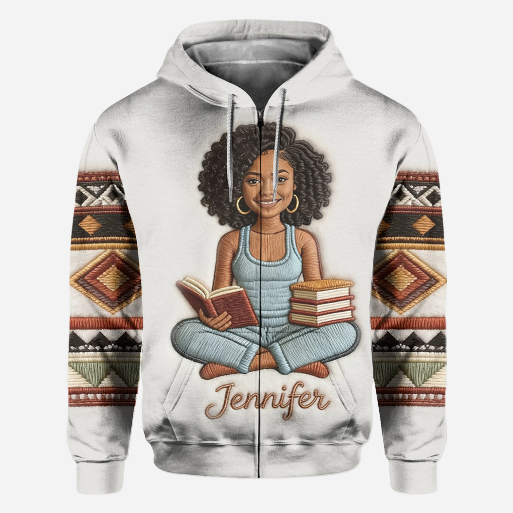 Schwarze Geschichte und Kultur – Personalisiertes T-Shirt mit afroamerikanischem Allover-Print