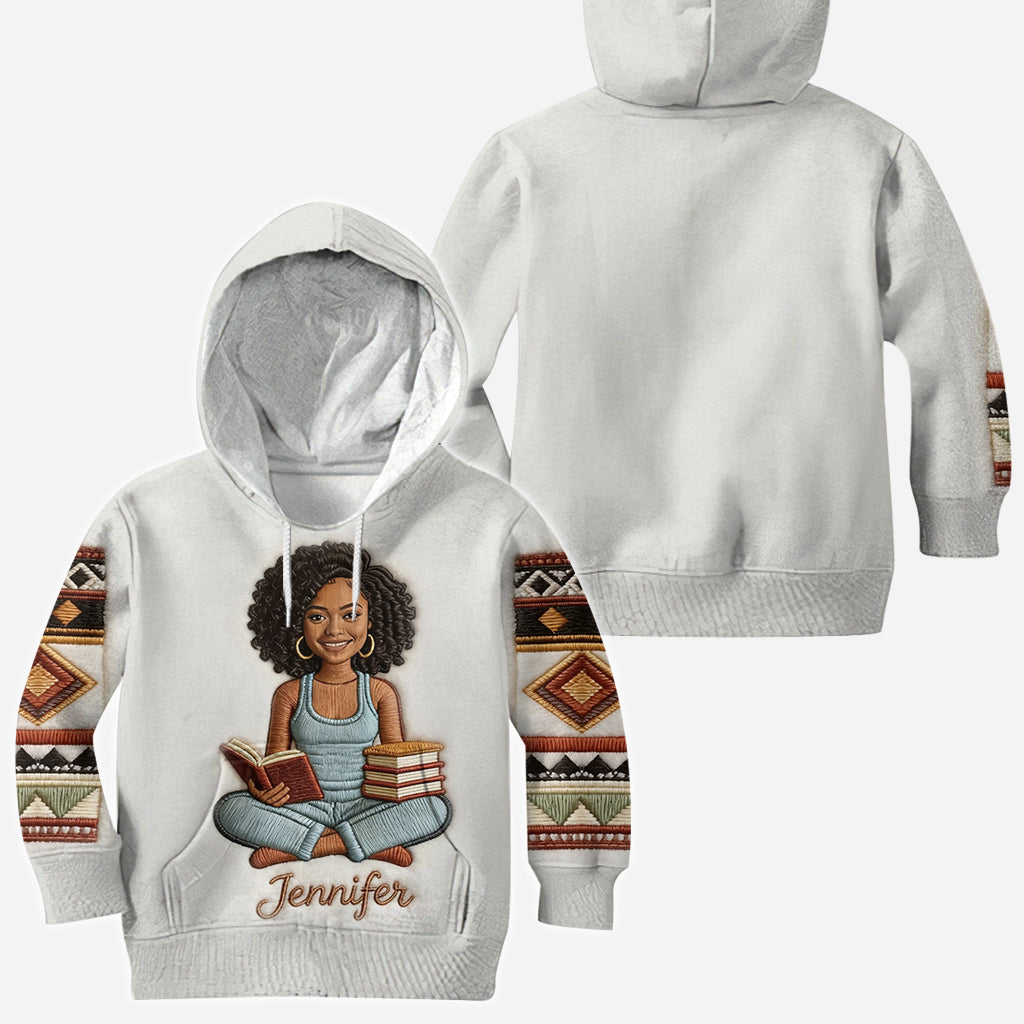 Schwarze Geschichte und Kultur – Personalisiertes T-Shirt mit afroamerikanischem Allover-Print