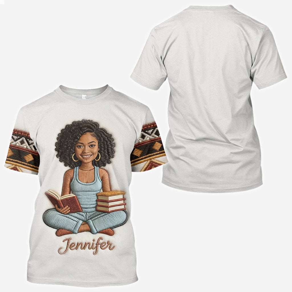 Schwarze Geschichte und Kultur – Personalisiertes T-Shirt mit afroamerikanischem Allover-Print