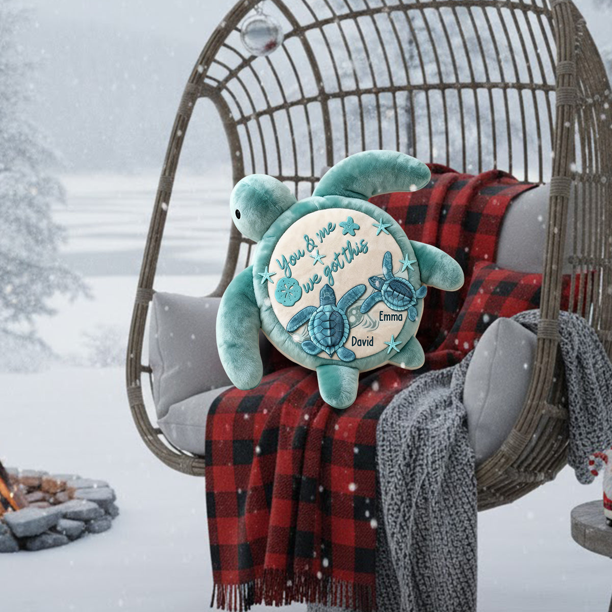 Toi et moi, on gère ! - Coussin personnalisé en fausse fourrure en forme de tortue