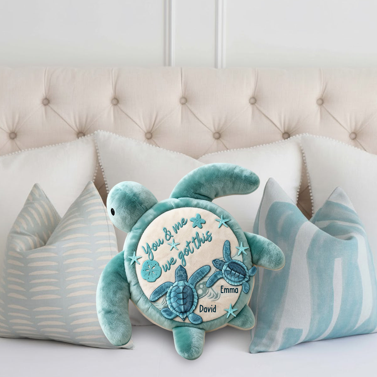 Toi et moi, on gère ! - Coussin personnalisé en fausse fourrure en forme de tortue