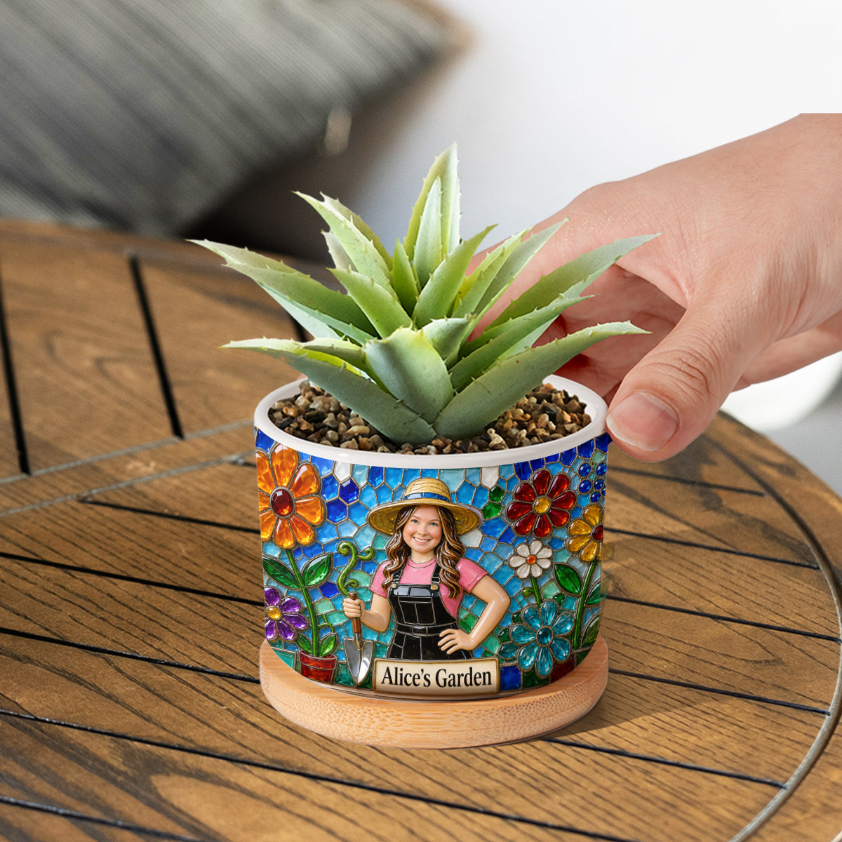 Personnalisez n'importe quelle photo - Fille qui aime le jardinage - Pot de fleurs en céramique personnalisé