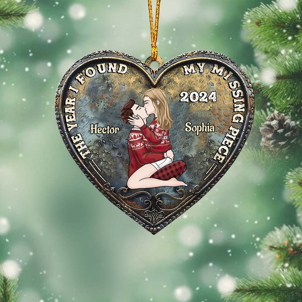 The Year I Found My Missing Piece Kissing Couple - Personalized Couple Ornament