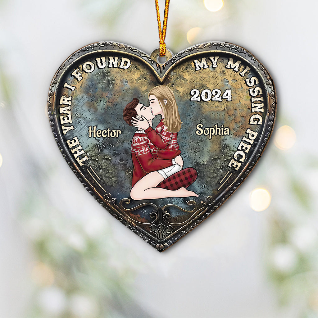 The Year I Found My Missing Piece Kissing Couple - Personalized Couple Ornament