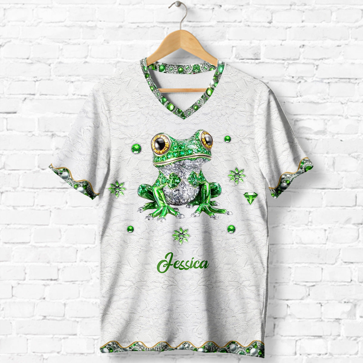 T-shirt à col en V personnalisé avec motif grenouille, imprimé intégral, motif « Love Frog ».