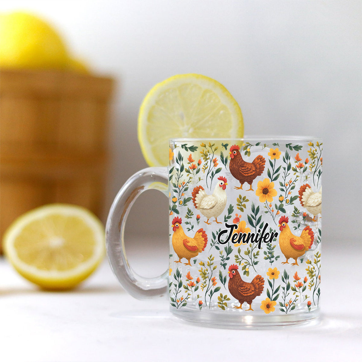 Niedliche Hühner mit Blumenmuster – personalisierter Hühner-Glasbecher