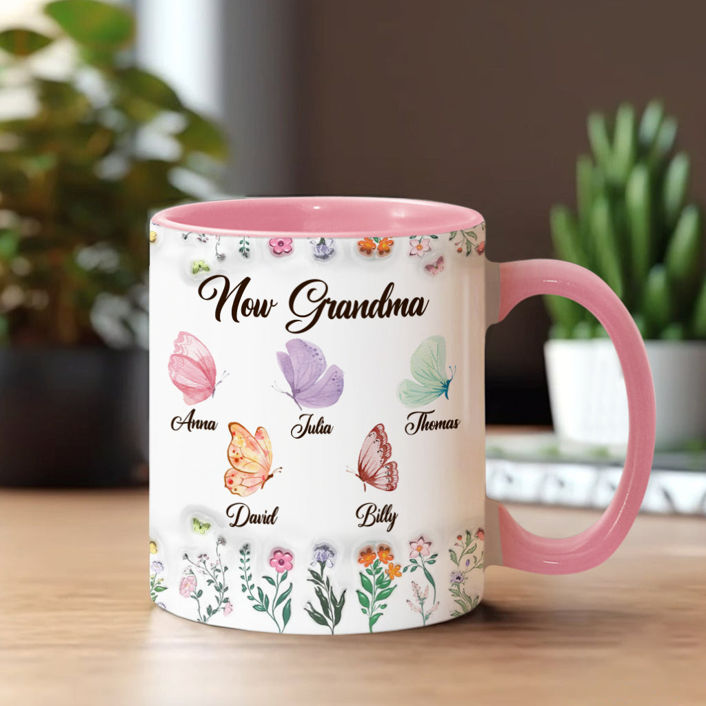 Erst Mama, jetzt Oma – personalisierte Tasse mit Oma-Akzent