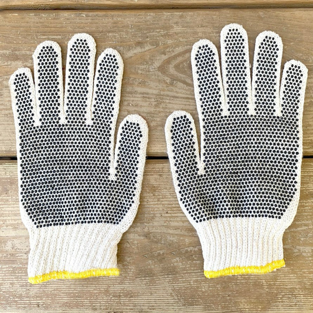 Grandma's/ Mom's ... Garden - Personalized Gardening Garden Gloves