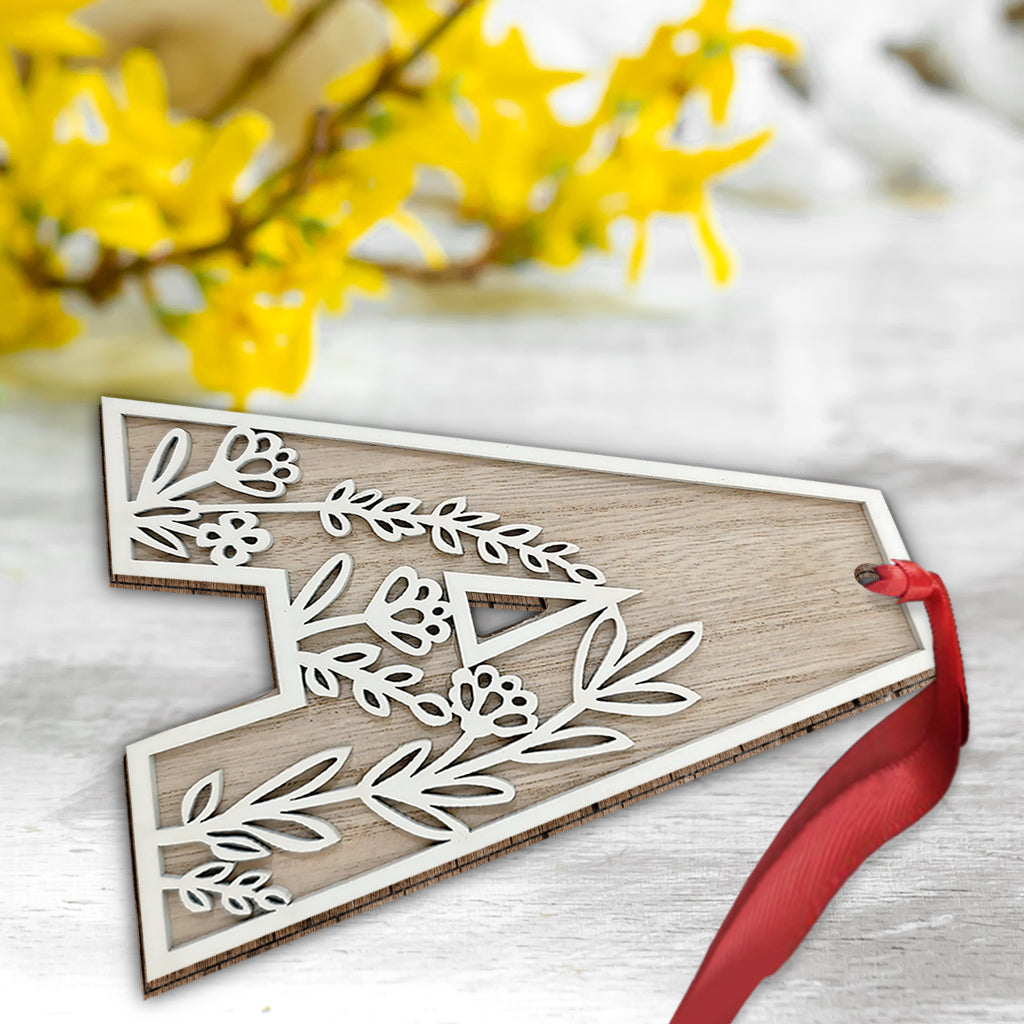 Wunderschöner Blumenbuchstabe – personalisierte Gartendekoration