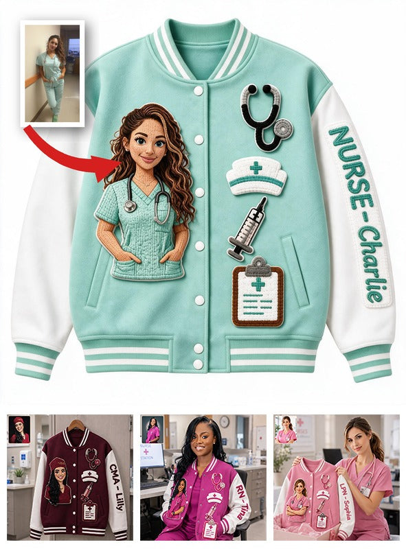 Personalisierte Latina Nurse Life Varsity Jacke - Individuell Besticktes RN Geschenk für Pflegekräfte