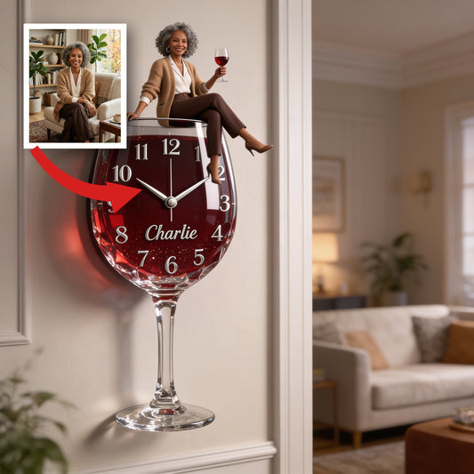 Horloge Murale Acrylique Personnalisée en Forme de Verre à Vin, Design Femme Noire Âgée Amoureuse du Vin, Cadeau Décoratif Unique
