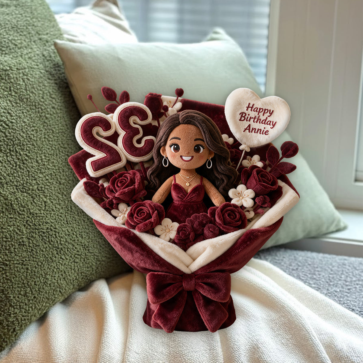 Coussin en fausse fourrure personnalisé pour le 25e anniversaire d'une femme noire