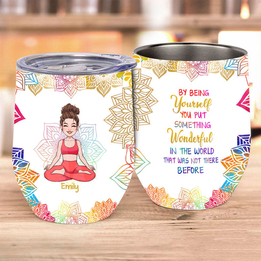 Sei du selbst – Personalisierter Yoga-Weinbecher