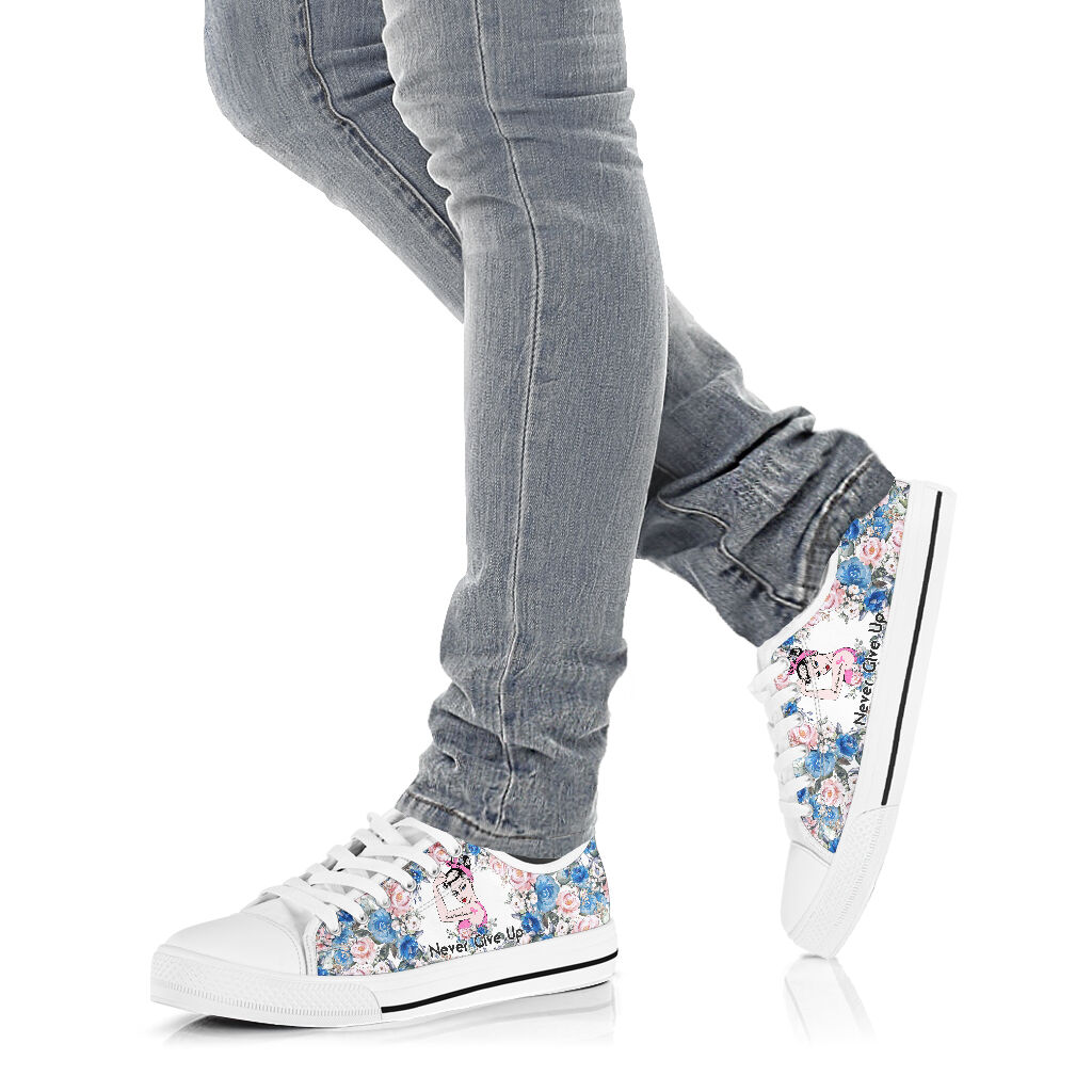 Chaussures basses « Ne jamais abandonner » pour la sensibilisation au cancer du sein 0622