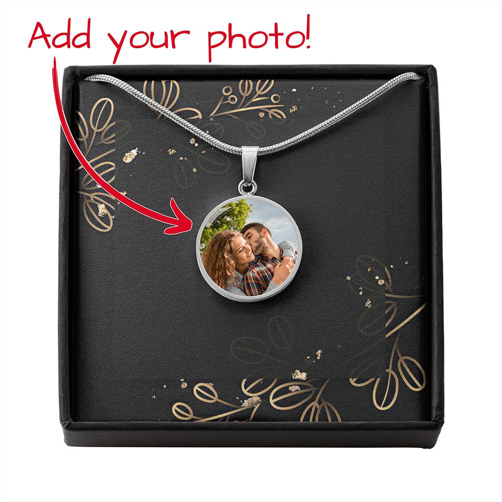 Personalisierte Halskette mit rundem Albtraum-Anhänger - jak6497