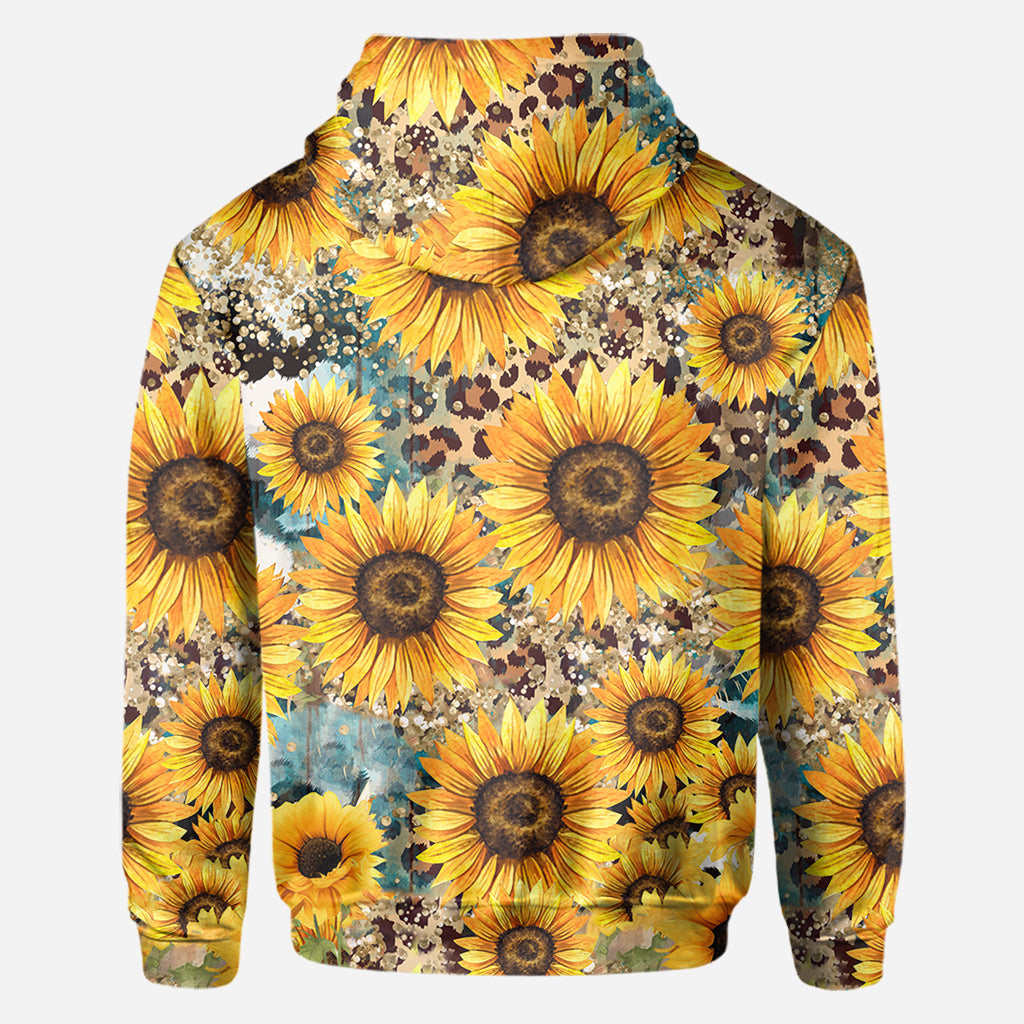 Hochlandrind zwischen Sonnenblumen - Personalisiertes Allover-Shirt
