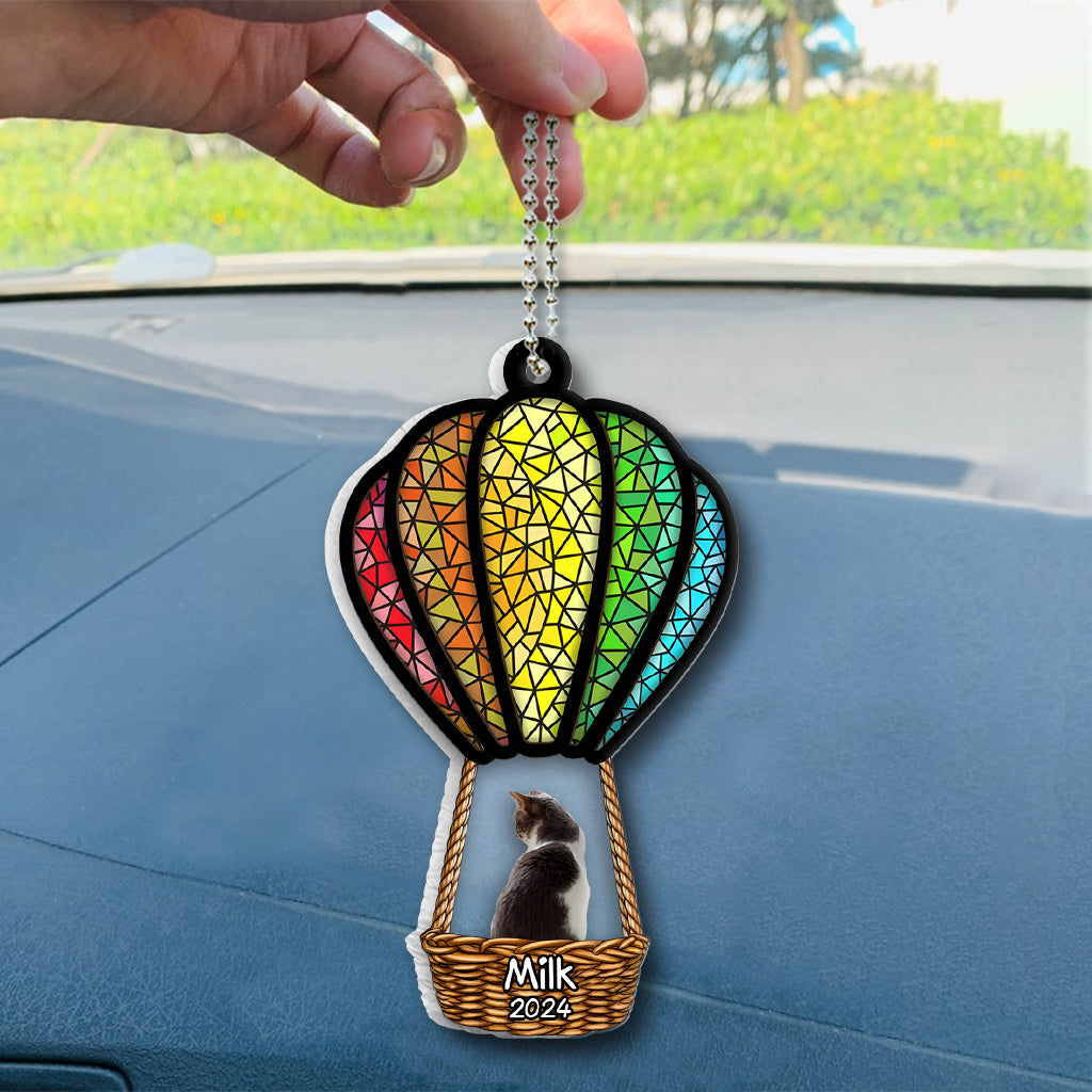 Katze und Hund fliegen mit Heißluftballon – Personalisierter transparenter Autoanhänger mit Katze