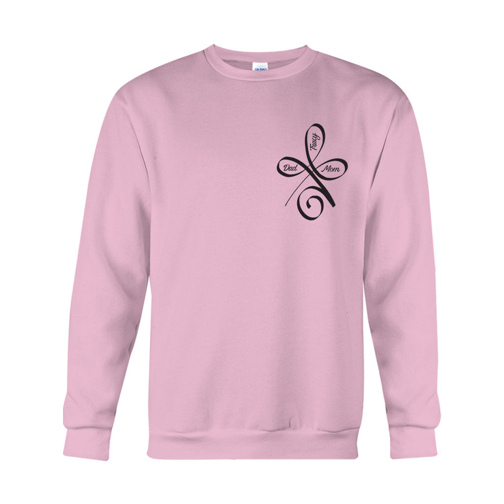 Bedingungslose Liebe – Personalisiertes Familien-T-Shirt und Hoodie