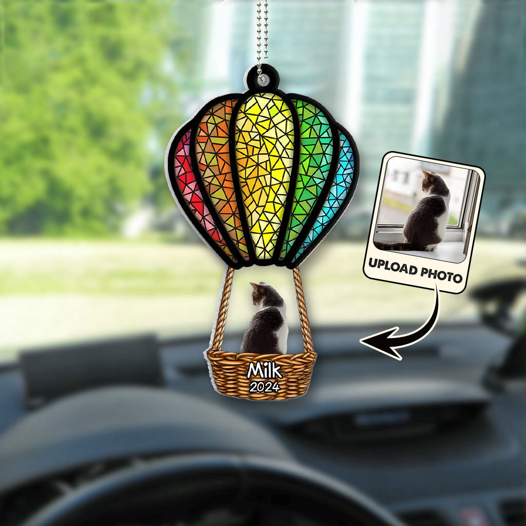 Katze und Hund fliegen mit Heißluftballon – Personalisierter transparenter Autoanhänger mit Katze