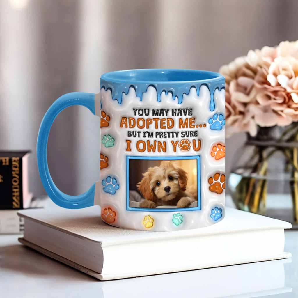 Tu m'as peut-être adopté, mais je suis presque sûr que tu m'appartiens - Mug personnalisé avec motif chien