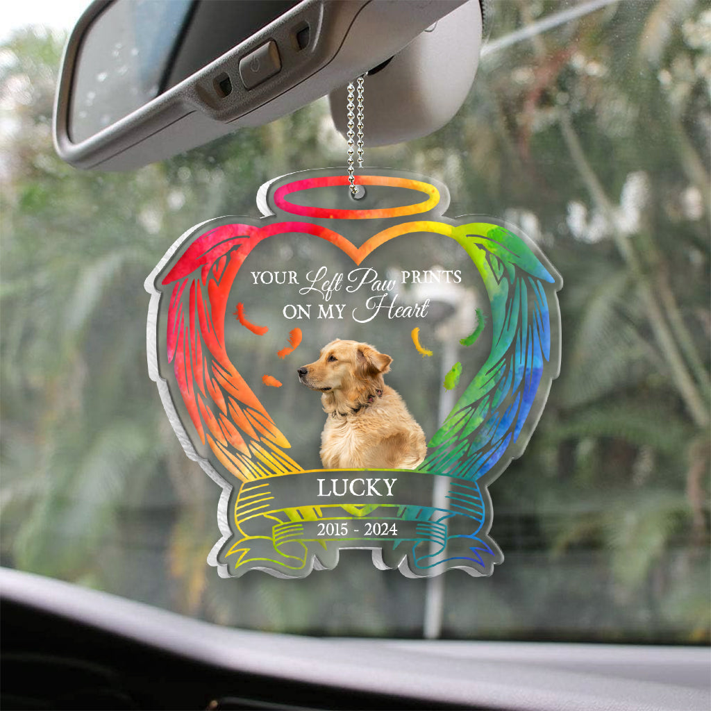 Du hast Pfotenabdrücke in meinem Herzen hinterlassen – Personalisierter transparenter Autoanhänger mit Hundemotiv