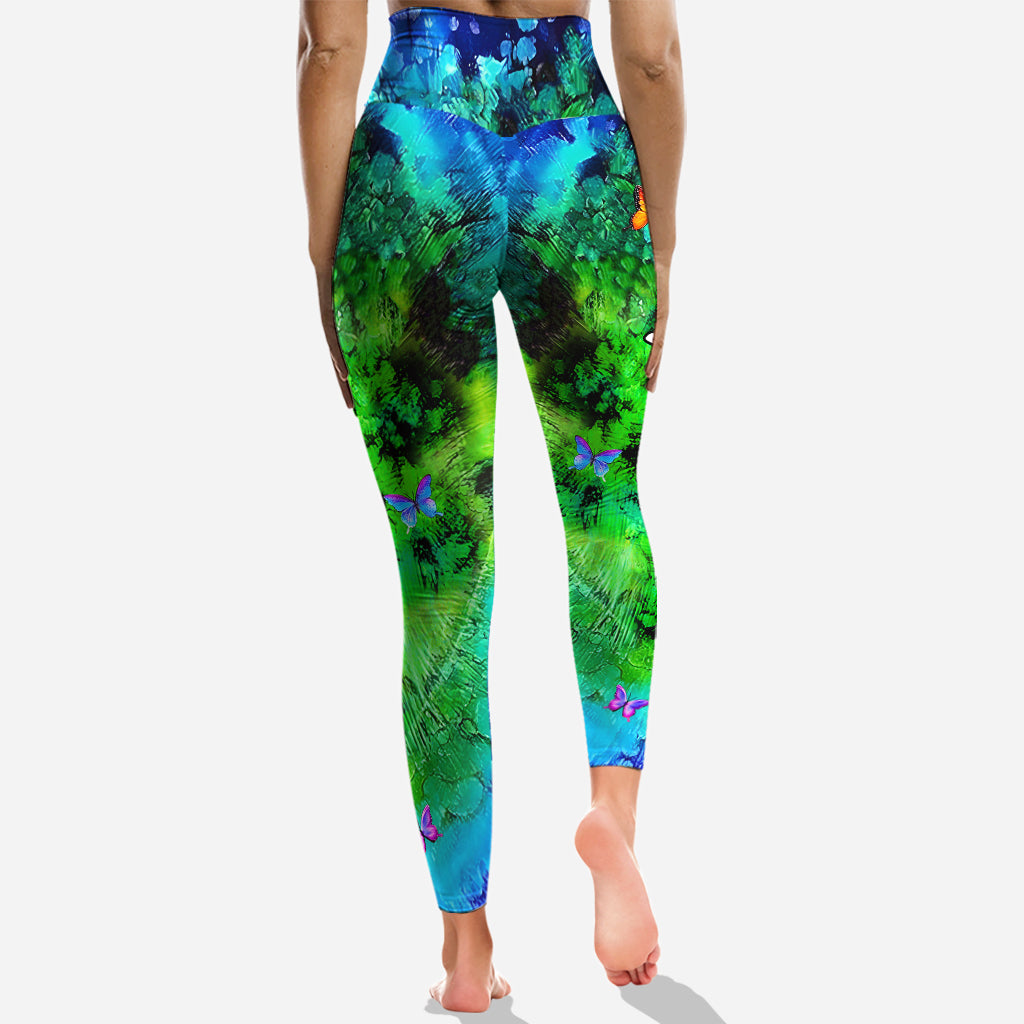 Liebe Oma sein – Wunderschöne Schmetterlinge – Personalisierter Oma-Hoodie und Leggings