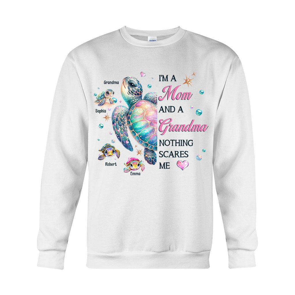 Nothing Scares Me Grandma Turtle - Personalized Grandma T-shirt And Hoodie