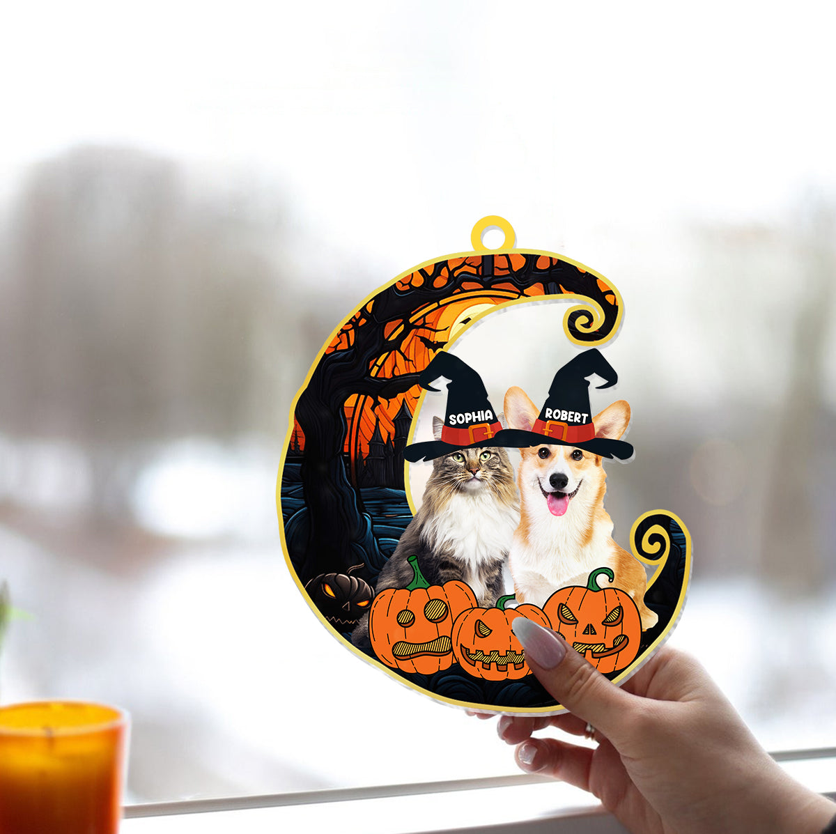 Niedliche Halloween-Haustiere – Personalisierter Hunde-Fensterhänger als Sonnenfänger 