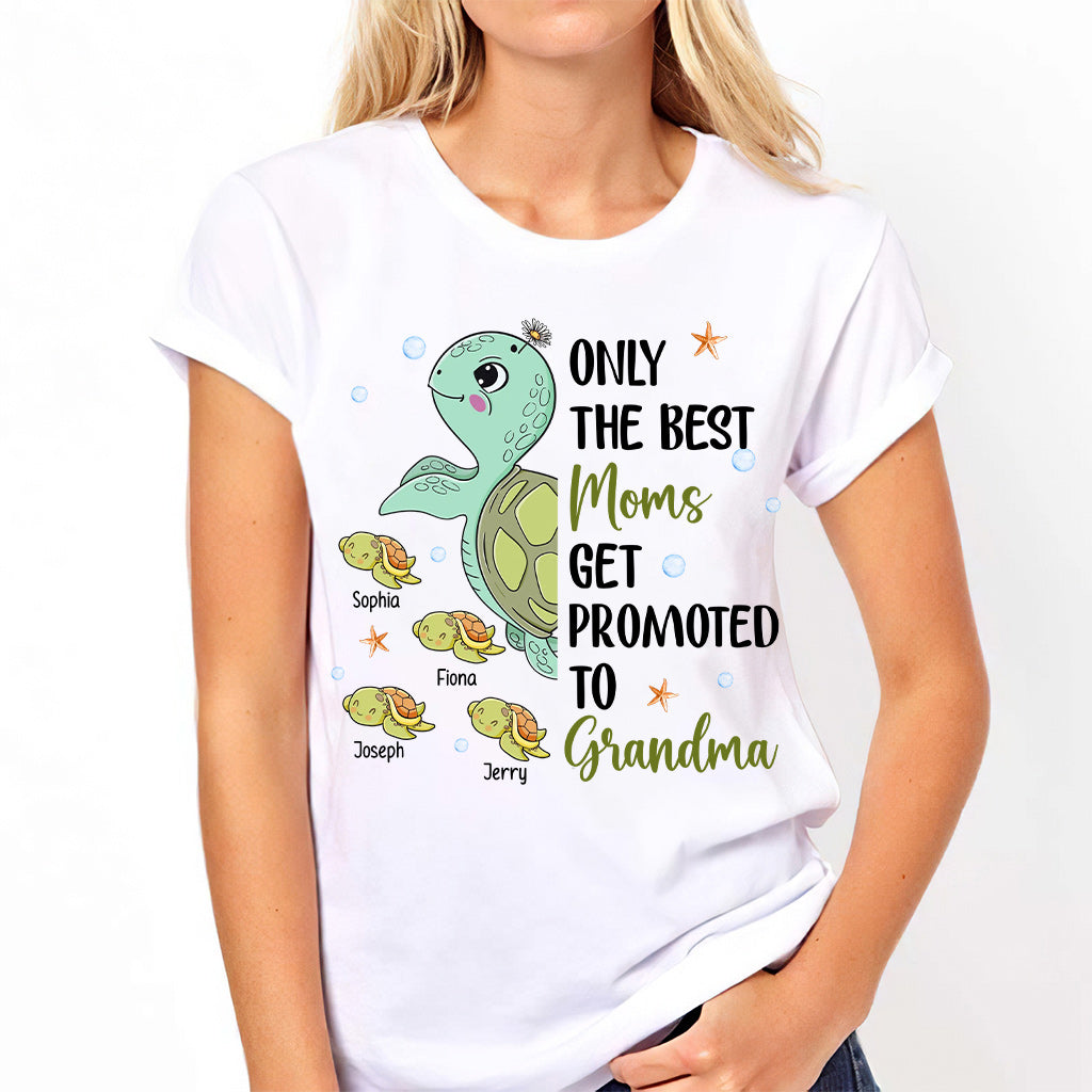 Nur die besten Mütter werden zur Oma befördert – Personalisiertes Oma-T-Shirt und Hoodie