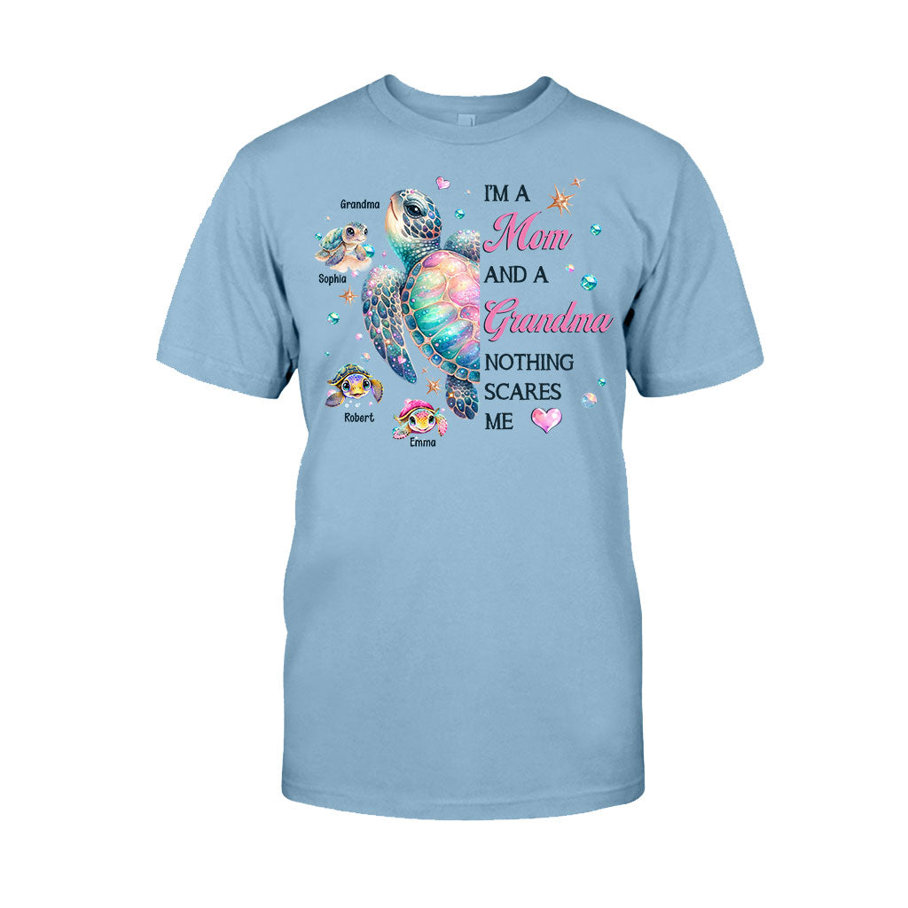 Nothing Scares Me Grandma Turtle - Personalized Grandma T-shirt And Hoodie