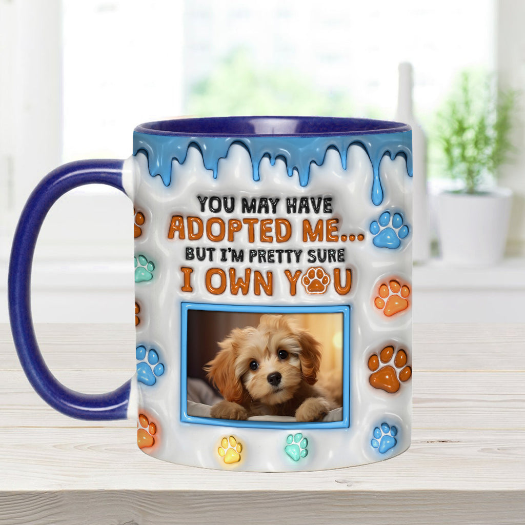 Tu m'as peut-être adopté, mais je suis presque sûr que tu m'appartiens - Mug personnalisé avec motif chien