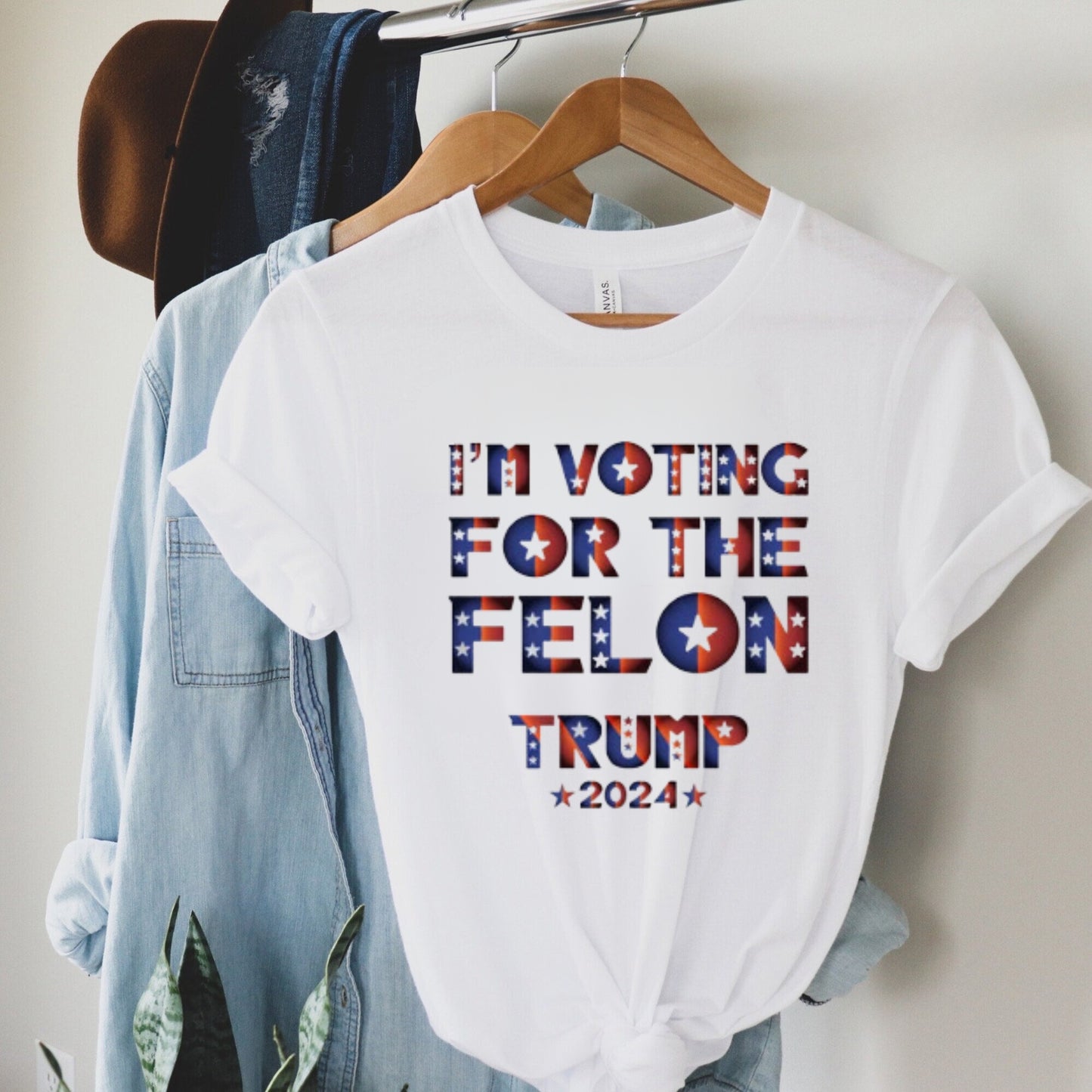 Je vote pour le criminel, T-shirt Trump 2024, T-shirt Élection 2024, T-shirt Soutien à Trump, T-shirt et sweat à capuche « Votez pour le criminel »