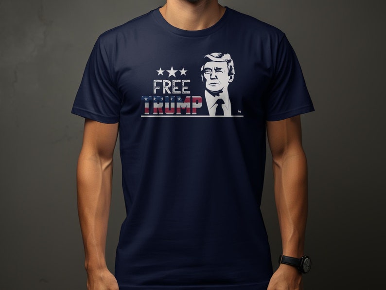 Lasst Donald frei, Free Trump Shirt, Trump Hush Money Trial Shirt T-Shirt & Hoodie