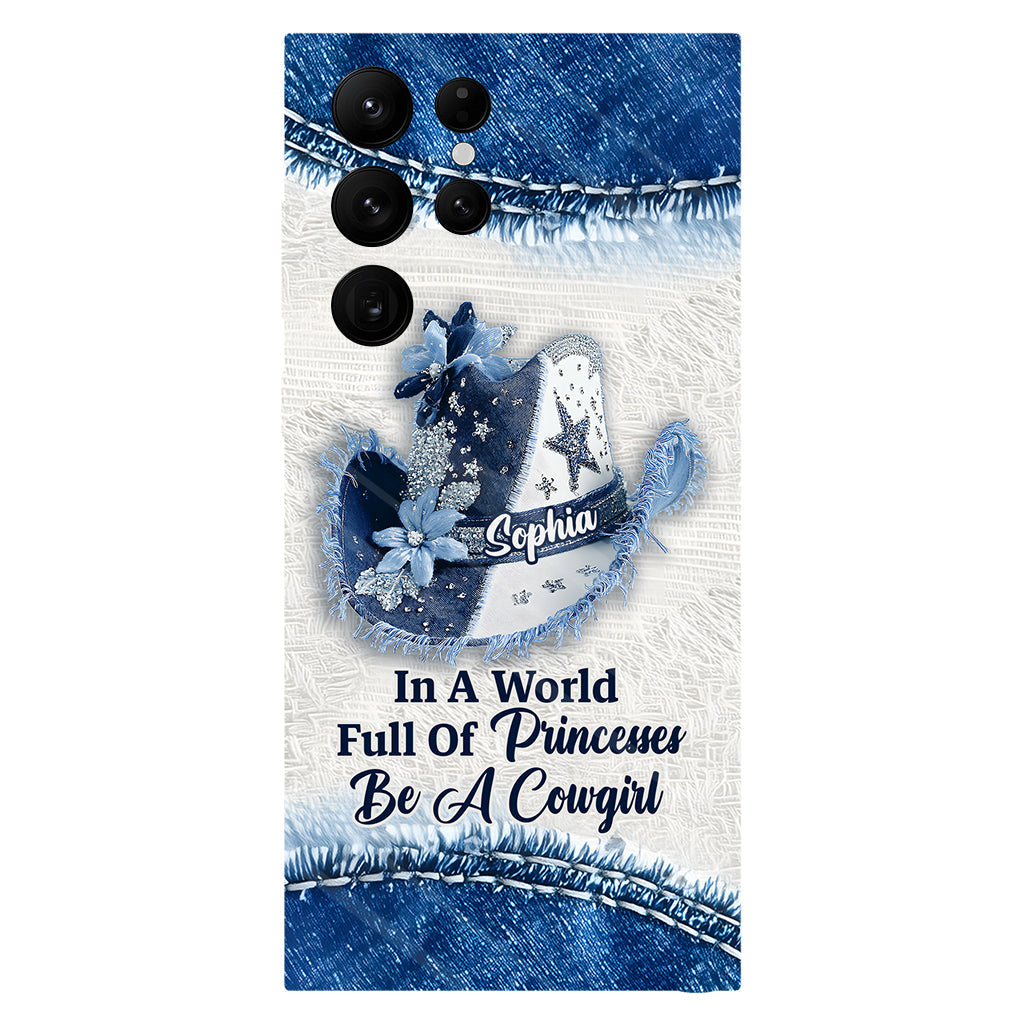 In einer Welt voller Prinzessinnen – Personalisierte Handyhülle mit Cowgirl-Print