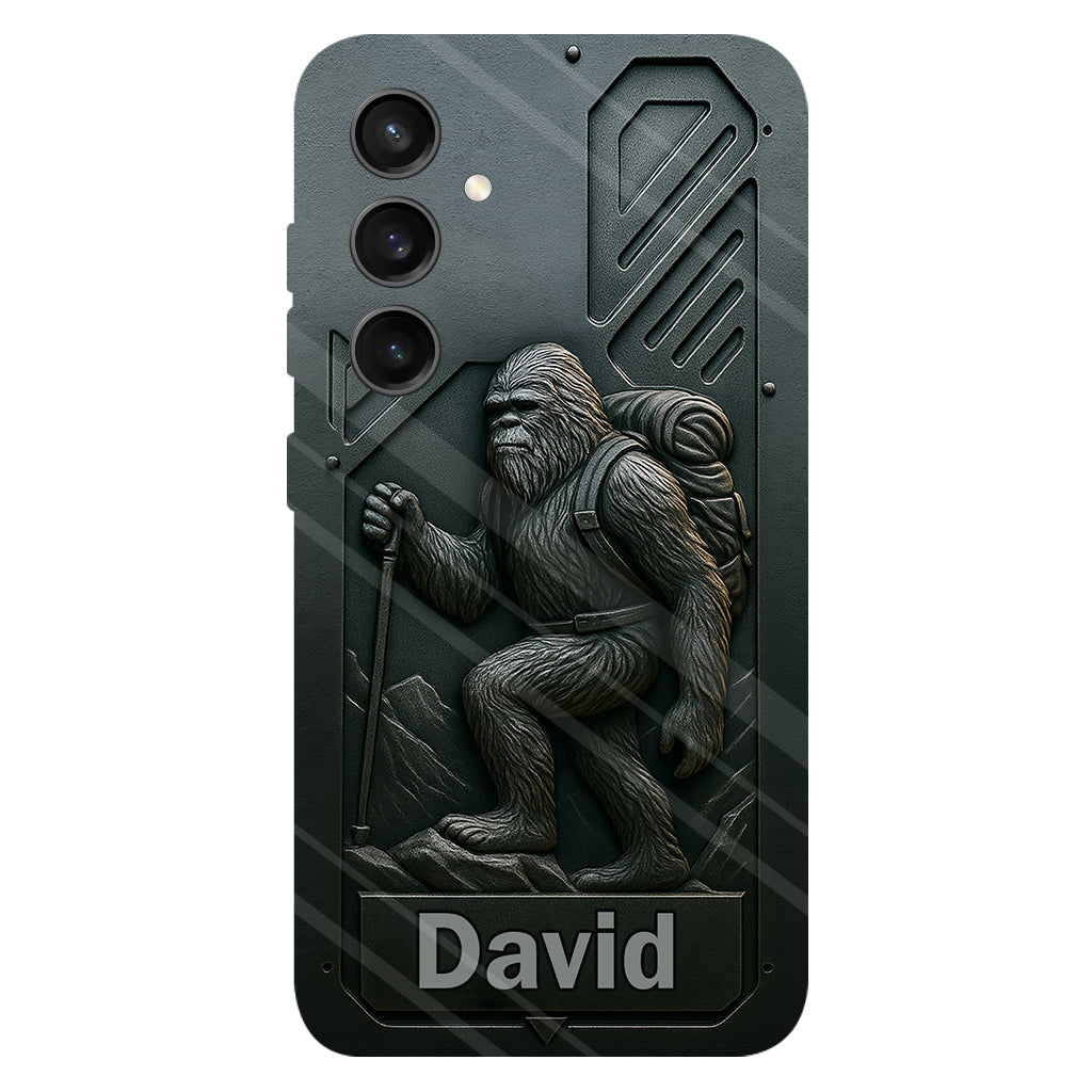 Sasquatch - Personalisierte Handyhülle mit Wandermotiv und Volldruck