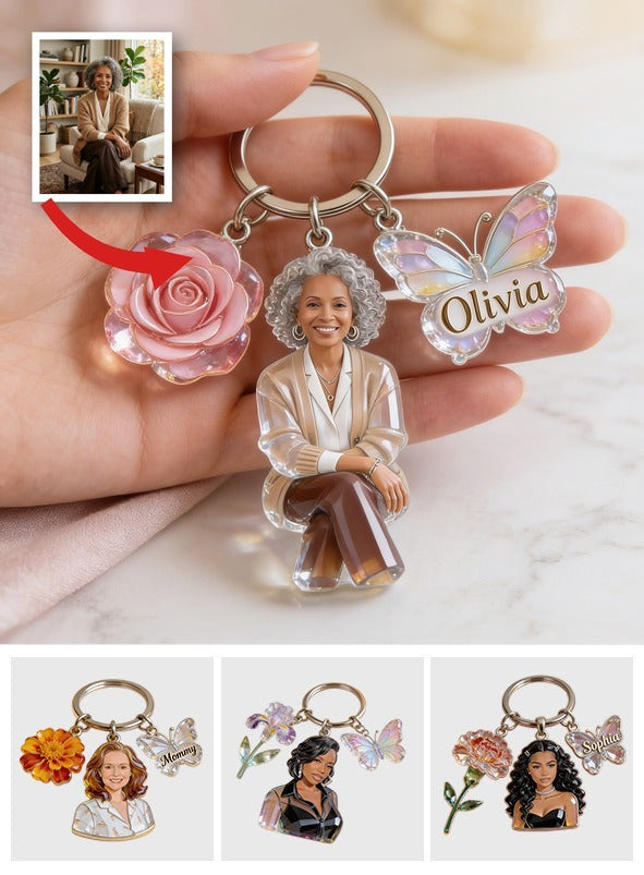 Personalisierter lächelnder Latina Mama Porträt Acryl Schlüsselanhänger mit Rose & Schmetterlingsanhängern, individuelles sentimentales Geschenk für Mama