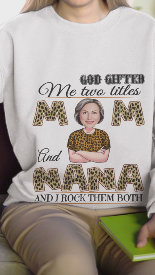 Mom & Grandma - Personalized Mother T-shirt And Hoodie