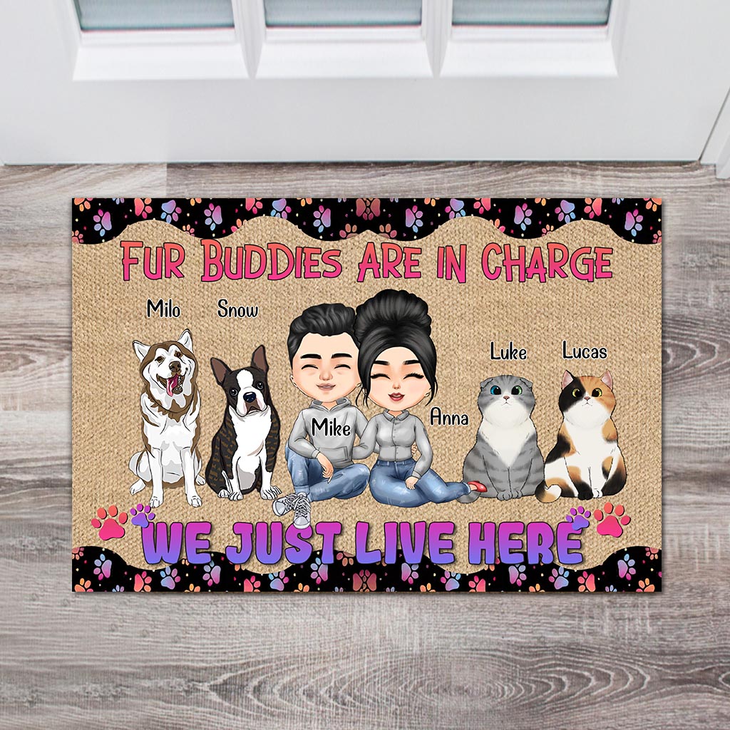 The Dogs Are In Charge - Personalized Couple Doormat