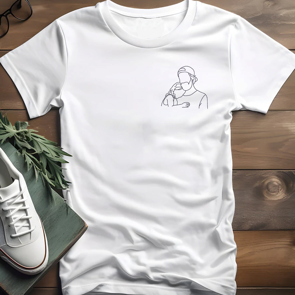 Individuelle Strichzeichnung – Personalisiertes, besticktes T-Shirt für Stiefväter