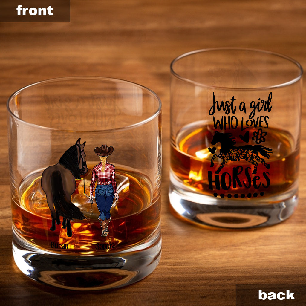 Einfach ein Mädchen, das Pferde liebt – personalisiertes Pferde-Whiskyglas