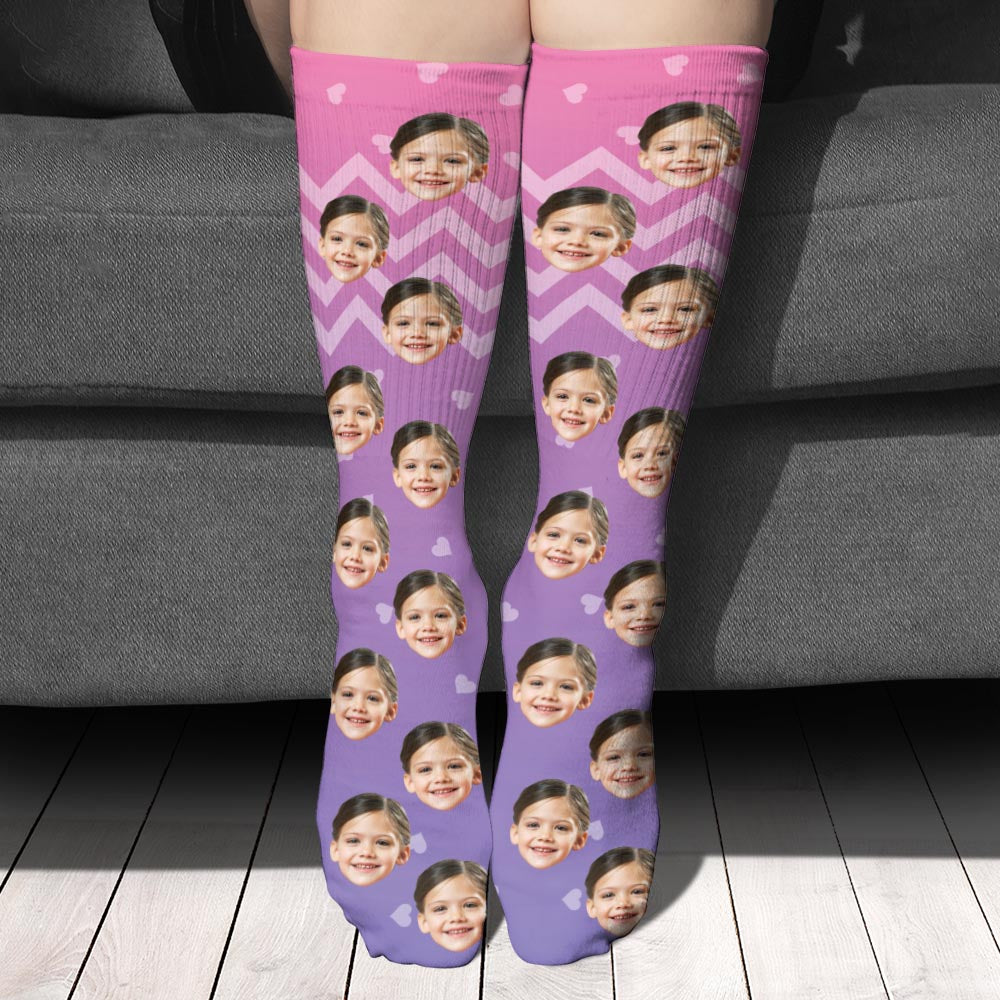 Chaussettes personnalisées pour fille, motif violet et visage personnalisé