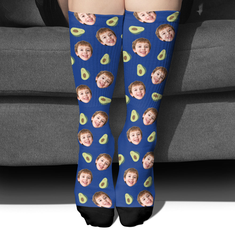 Lustiges Symbolmuster – personalisierte Socken für Söhne