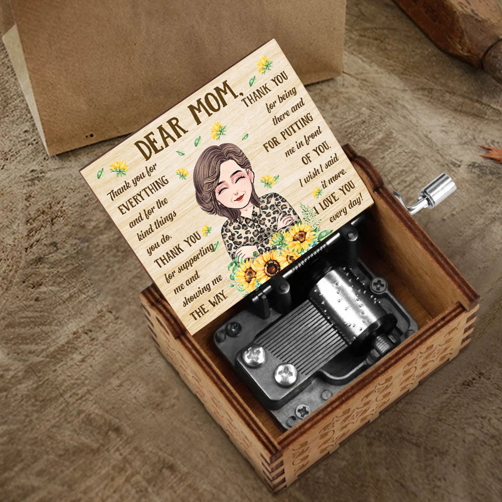 Dear Mom Thank You - Gift for mom, grandma - Personalized Hand Crank Music Box