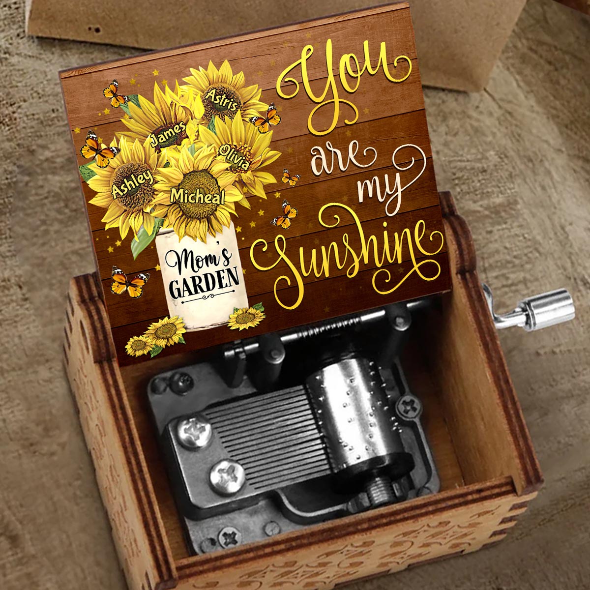 You Are My Sunshine - Gift for grandma, dad, mom, grandpa - Personalized Hand Crank Music Box