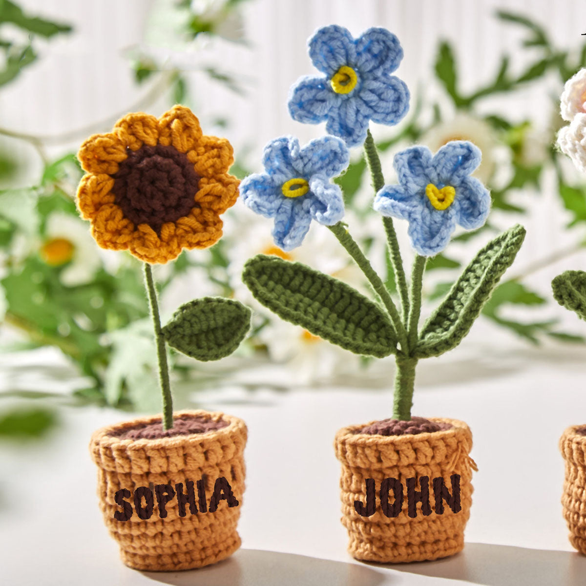 Fleurs au crochet du jardin de grand-mère - Poupée tricotée à la main personnalisée pour grand-mère