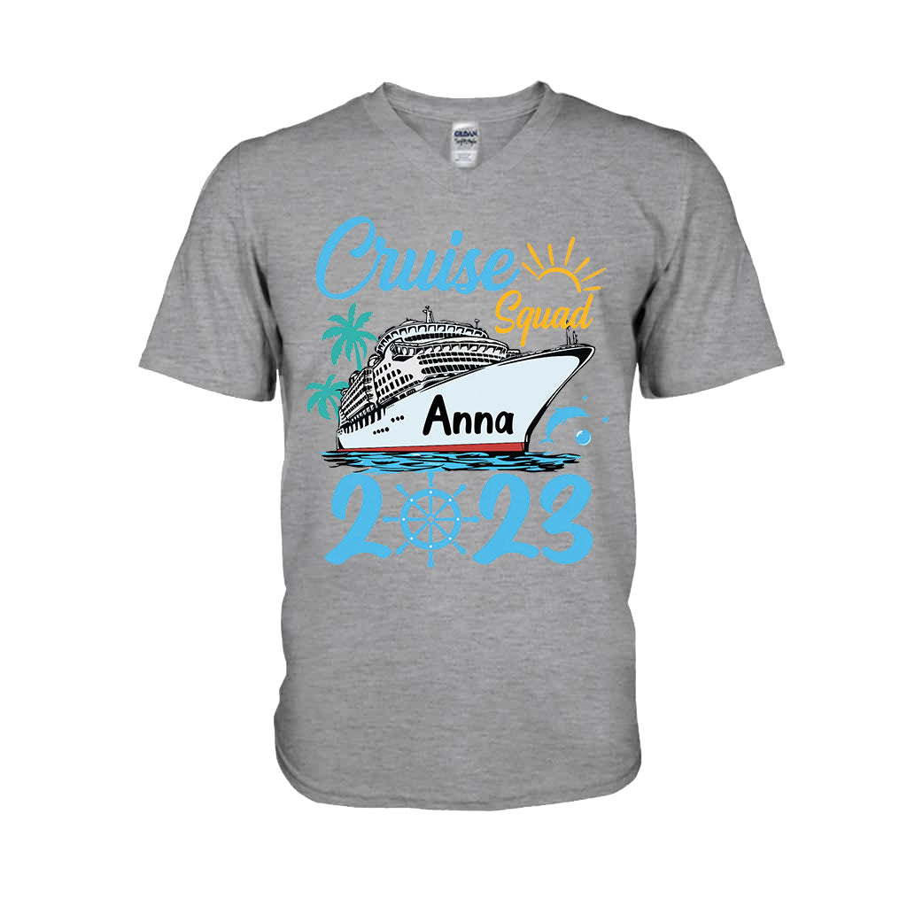 Cruising Squad – Personalisiertes T-Shirt und Hoodie für Kreuzfahrtbegeisterte